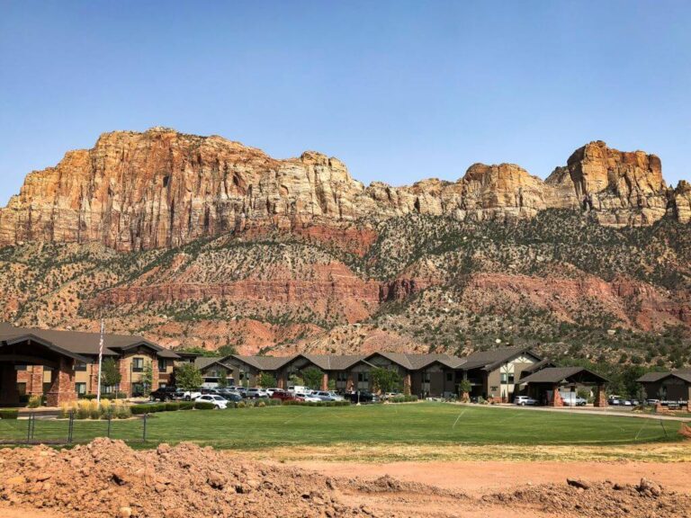 A Guide on Where to stay when visiting Zion National Park in 2025